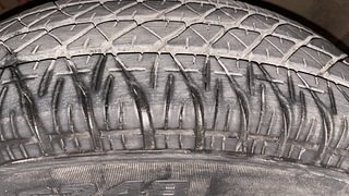 Used 2011 Maruti Suzuki Swift [2007-2011] VXi Petrol Manual tyres RIGHT FRONT TYRE TREAD VIEW
