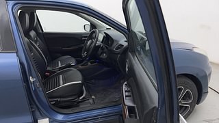 Used 2018 Maruti Suzuki Baleno [2015-2019] Delta AT Petrol Petrol Automatic interior RIGHT SIDE FRONT DOOR CABIN VIEW