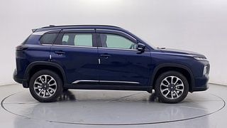 Used 2022 Maruti Suzuki Grand Vitara Alpha Smart Hybrid Petrol Manual exterior RIGHT SIDE VIEW