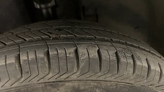 Used 2016 Renault Kwid [2015-2019] RXT Petrol Manual tyres RIGHT FRONT TYRE TREAD VIEW