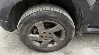 Used 2016 Renault Duster [2015-2016] 85 PS RXL EXPLORE Diesel Manual tyres LEFT FRONT TYRE RIM VIEW