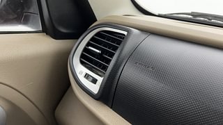 Used 2017 Mahindra TUV300 [2015-2020] T8 mHAWK100 Dual Tone Diesel Manual top_features Airbags
