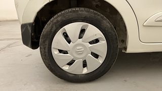 Used 2015 Maruti Suzuki Celerio ZXI AMT Petrol Automatic tyres RIGHT REAR TYRE RIM VIEW