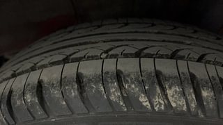 Used 2018 Hyundai Grand i10 [2017-2020] Asta 1.2 Kappa VTVT Petrol Manual tyres LEFT REAR TYRE TREAD VIEW