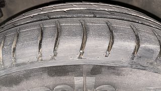 Used 2013 Hyundai i10 magna 1.1 Petrol Manual tyres LEFT FRONT TYRE TREAD VIEW