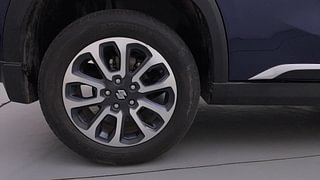 Used 2022 Maruti Suzuki Grand Vitara Alpha Smart Hybrid Petrol Manual tyres RIGHT REAR TYRE RIM VIEW