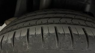 Used 2019 Ford Figo Aspire [2019-2021] Titanium 1.2 Ti-VCT Petrol Manual tyres RIGHT REAR TYRE TREAD VIEW
