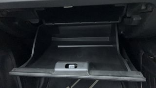 Used 2018 Maruti Suzuki Ignis [2017-2020] Sigma MT Petrol Petrol Manual top_features Glove compartment