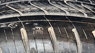 Used 2019 Hyundai Verna [2017-2020] 1.6 VTVT SX Petrol Manual tyres RIGHT REAR TYRE TREAD VIEW