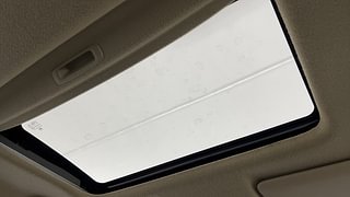 Used 2020 Honda City VX Petrol Manual top_features Sunroof