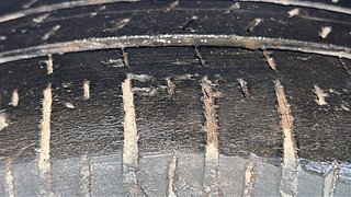 Used 2019 Hyundai Verna [2017-2020] 1.6 VTVT SX Petrol Manual tyres LEFT FRONT TYRE TREAD VIEW