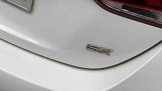 Used 2019 Hyundai Verna [2017-2020] 1.6 VTVT SX Petrol Manual dents MINOR SCRATCH