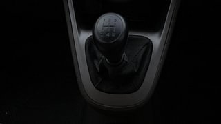 Used 2013 Hyundai i10 magna 1.1 Petrol Manual interior GEAR  KNOB VIEW