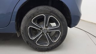 Used 2018 Maruti Suzuki Baleno [2015-2019] Delta AT Petrol Petrol Automatic tyres LEFT REAR TYRE RIM VIEW