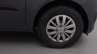 Used 2013 Hyundai i10 magna 1.1 Petrol Manual tyres RIGHT FRONT TYRE RIM VIEW