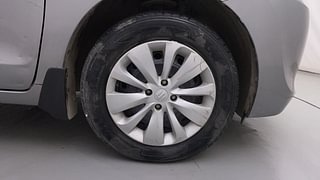 Used 2017 Maruti Suzuki Baleno [2015-2019] Delta AT Petrol Petrol Automatic tyres RIGHT FRONT TYRE RIM VIEW