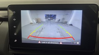 Used 2022 Renault Kiger RXZ Turbo CVT Petrol Automatic top_features Rear camera