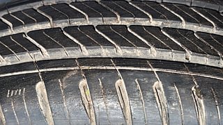 Used 2018 Datsun GO [2014-2019] T Petrol Manual tyres LEFT FRONT TYRE TREAD VIEW