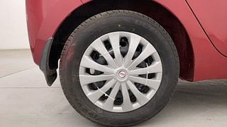 Used 2015 Hyundai Eon [2011-2018] Magna + 1.0 Petrol Manual tyres RIGHT REAR TYRE RIM VIEW