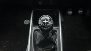 Used 2017 Maruti Suzuki Baleno [2015-2019] Alpha Petrol Petrol Manual interior GEAR  KNOB VIEW