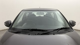 Used 2017 Maruti Suzuki Swift [2014-2017] VXI (O) Petrol Manual exterior FRONT WINDSHIELD VIEW