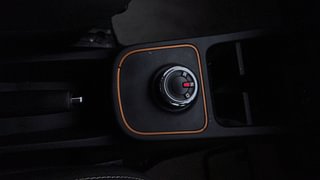 Used 2021 Renault Kwid CLIMBER 1.0 AMT Opt Petrol Automatic interior GEAR  KNOB VIEW