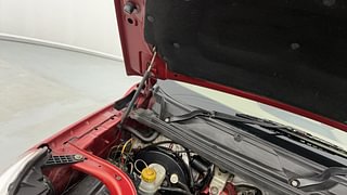 Used 2017 Mahindra TUV300 [2015-2020] T8 mHAWK100 Dual Tone Diesel Manual engine ENGINE RIGHT SIDE HINGE & APRON VIEW