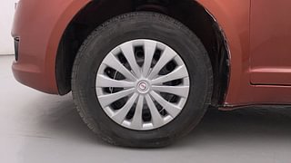 Used 2011 Maruti Suzuki Swift [2007-2011] VXi Petrol Manual tyres LEFT FRONT TYRE RIM VIEW