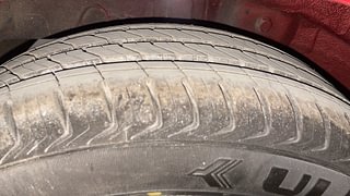 Used 2015 Hyundai Eon [2011-2018] Magna + 1.0 Petrol Manual tyres RIGHT REAR TYRE TREAD VIEW
