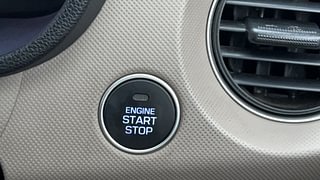 Used 2018 Hyundai Grand i10 [2017-2020] Asta 1.2 Kappa VTVT Petrol Manual top_features Keyless start