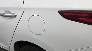 Used 2019 Hyundai Verna [2017-2020] 1.6 VTVT SX Petrol Manual dents MINOR SCRATCH