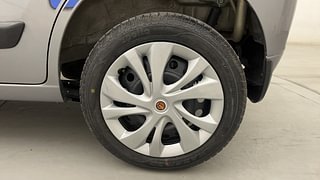 Used 2018 Maruti Suzuki Wagon R 1.0 [2015-2019] VXI AMT Petrol Automatic tyres LEFT REAR TYRE RIM VIEW