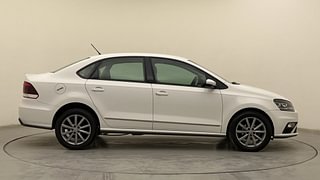 Used 2022 volkswagen Vento Highline Plus 1.0L TSI Petrol AT Petrol Automatic exterior RIGHT SIDE VIEW