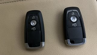 Used 2019 Ford Figo Aspire [2019-2021] Titanium 1.2 Ti-VCT Petrol Manual extra CAR KEY VIEW