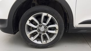Used 2017 Hyundai i20 Active [2015-2020] 1.2 S Petrol Manual tyres LEFT FRONT TYRE RIM VIEW