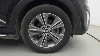 Used 2018 Hyundai Creta [2015-2018] 1.6 SX Plus Auto Petrol Petrol Automatic tyres RIGHT FRONT TYRE RIM VIEW