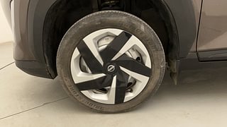 Used 2022 Nissan Magnite XE Petrol Manual tyres LEFT FRONT TYRE RIM VIEW