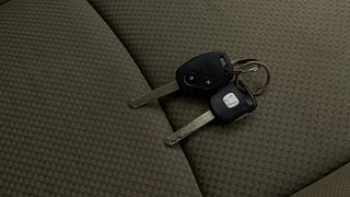 Used 2014 Honda Brio [2011-2016] S MT Petrol Manual extra CAR KEY VIEW