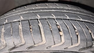 Used 2018 Renault Kwid [2015-2019] RXT Petrol Manual tyres RIGHT FRONT TYRE TREAD VIEW