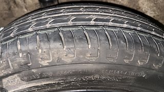Used 2019 Maruti Suzuki Ignis [2017-2020] Zeta MT Petrol Petrol Manual tyres RIGHT REAR TYRE TREAD VIEW
