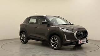 Used 2022 Nissan Magnite XE Petrol Manual exterior RIGHT FRONT CORNER VIEW