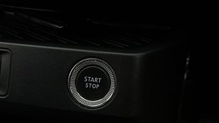 Used 2022 Renault Kiger RXT (O) AMT Petrol Automatic top_features Keyless start