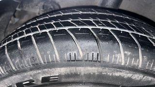 Used 2014 Hyundai Grand i10 [2013-2017] Asta 1.2 Kappa VTVT Petrol Manual tyres RIGHT REAR TYRE TREAD VIEW