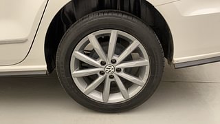 Used 2022 volkswagen Vento Highline Plus 1.0L TSI Petrol AT Petrol Automatic tyres LEFT REAR TYRE RIM VIEW