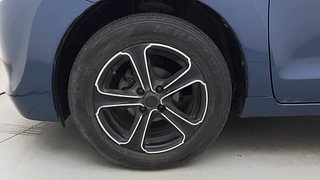 Used 2018 Maruti Suzuki Baleno [2015-2019] Delta AT Petrol Petrol Automatic tyres LEFT FRONT TYRE RIM VIEW