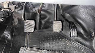Used 2011 Maruti Suzuki Alto K10 [2010-2014] VXi Petrol Manual interior PEDALS VIEW