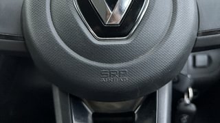 Used 2022 Renault Kwid RXL Opt Petrol Manual top_features Airbags