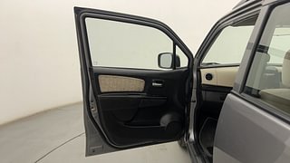 Used 2018 Maruti Suzuki Wagon R 1.0 [2015-2019] VXI AMT Petrol Automatic interior LEFT FRONT DOOR OPEN VIEW