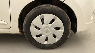 Used 2015 Maruti Suzuki Celerio ZXI AMT Petrol Automatic tyres RIGHT FRONT TYRE RIM VIEW