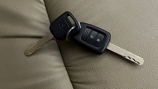 Used 2015 Honda City [2014-2017] SV CVT Petrol Automatic extra CAR KEY VIEW